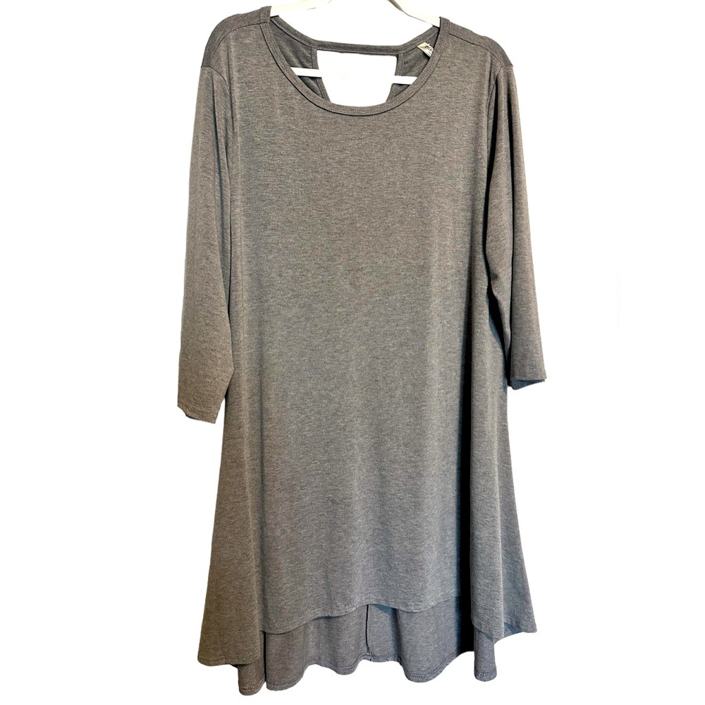 Gray Dress with High Low Hemline and Peephole Back size X-Large